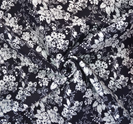 Kostýmová látka černá s bílými květy